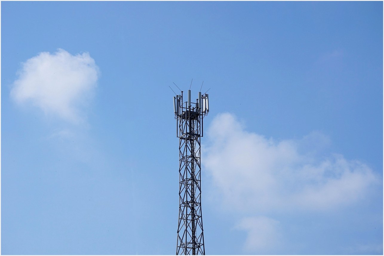 radio tower, tower, antenna, transmission mast, broadcast tower, wireless, cellular, radio technology, radio antenna, communication, reception, channel, radio mast, radio relay, telecommunications masts, mast, send, cellular antenna, range, technology, cellular network, building, heaven, radio tower, radio tower, radio tower, radio tower, radio tower, mast